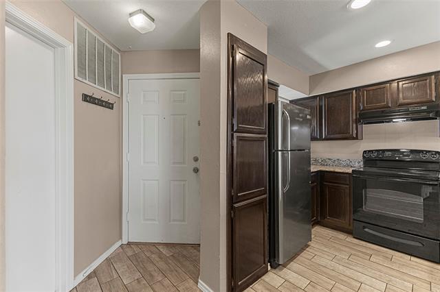 Building Photo - 271 Henry Chandler Dr