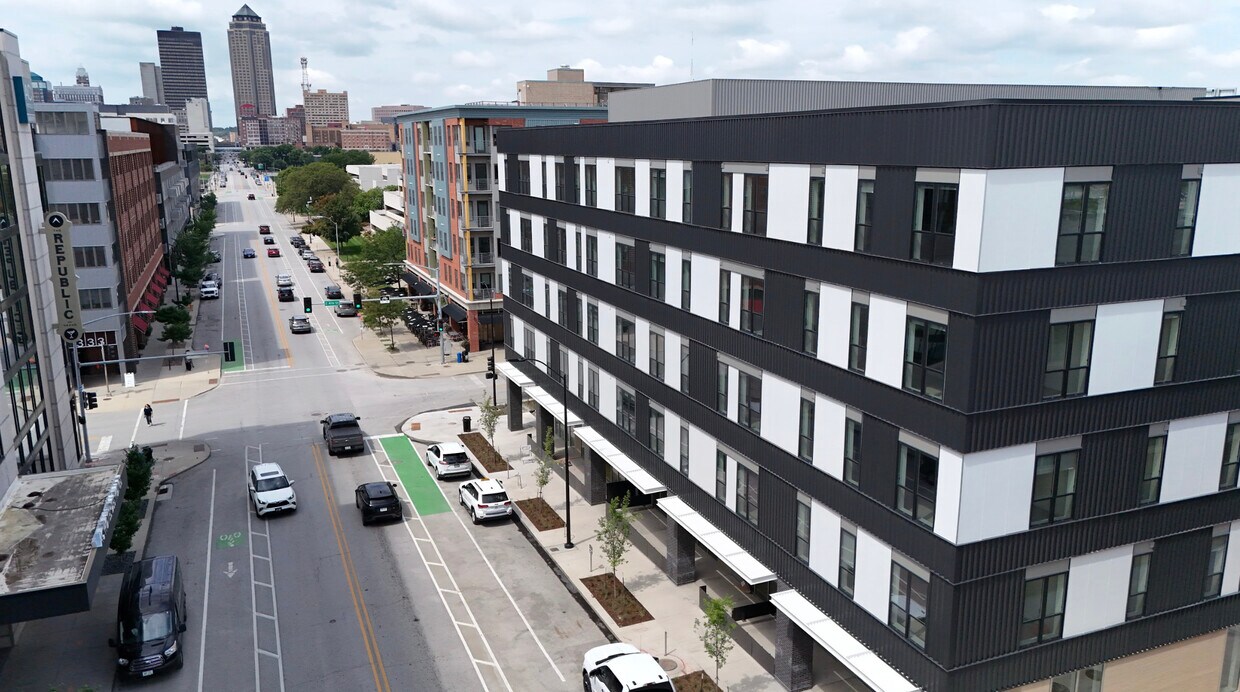 Foto exterior - 418 East Grand