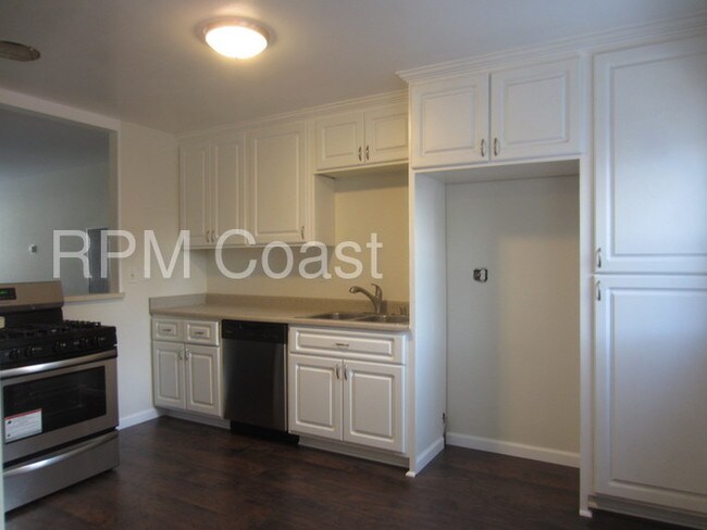 Building Photo - 18425 Patterson Ln