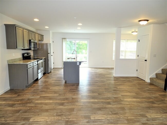 Building Photo - 416 Masonic Dr