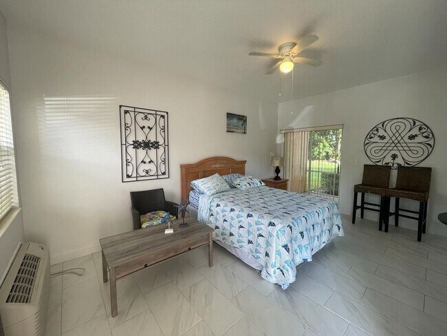 Building Photo - 10057 Perfect Dr