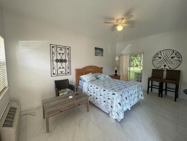 Building Photo - 10057 Perfect Dr