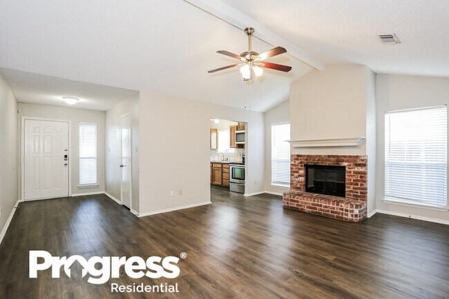 Foto del edificio - 7320 Laurelhill Ct S