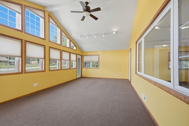 Foto del edificio - Willow Ridge