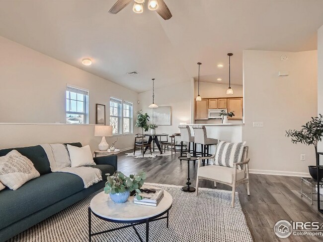 Foto del edificio - 2402 Owens Ave