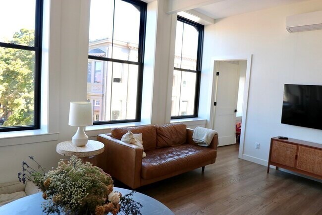 Foto del edificio - 2 Derby Square