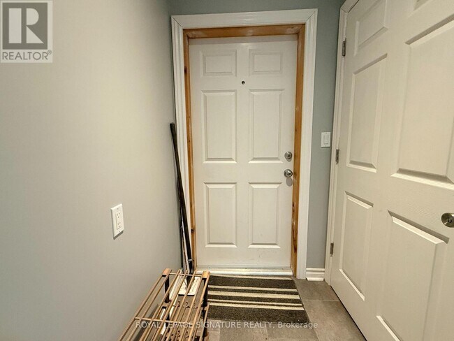 Photo du bâtiment - 63 Billings Ave