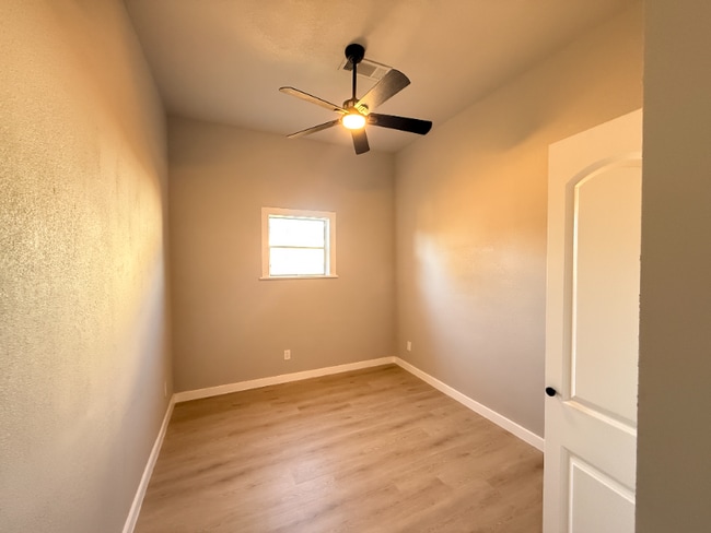 Photo - 2209 Gano St Apartment