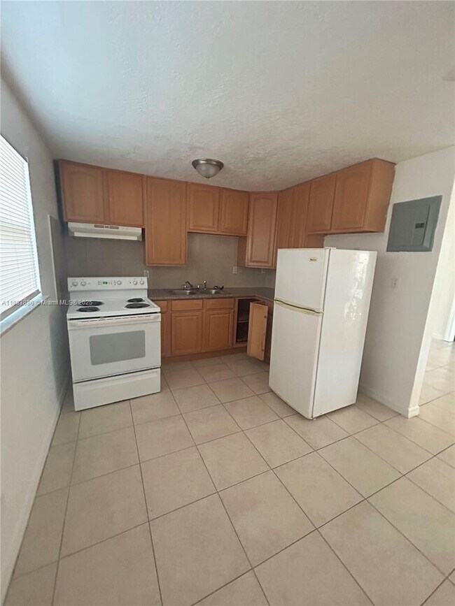 Foto del edificio - 1126 SW 15th Terrace
