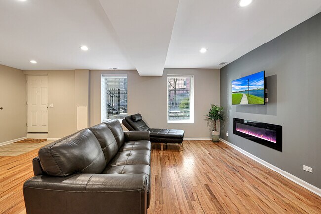 Foto del edificio - 1859 N Winnebago Ave