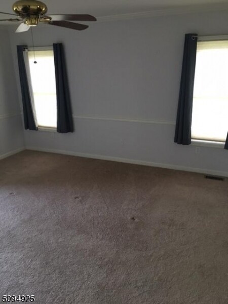 Foto del edificio - 44 Clubhouse Rd