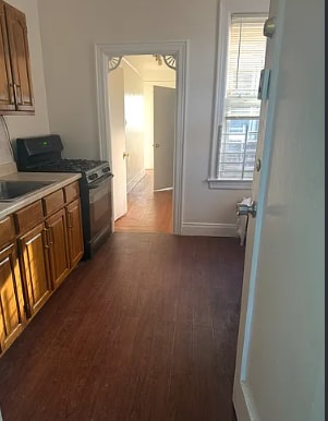 Foto del edificio - 3164 Ampere Ave