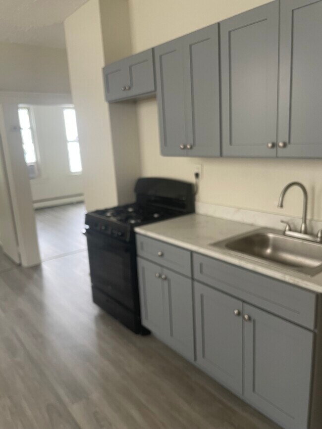 Foto del edificio - 57 Terhune Ave