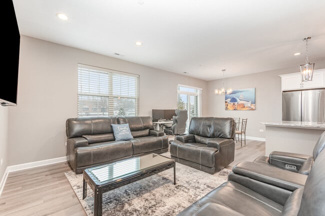 Building Photo - 253 Masters Dr