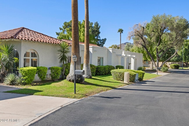 Building Photo - 7345 E Keim Dr
