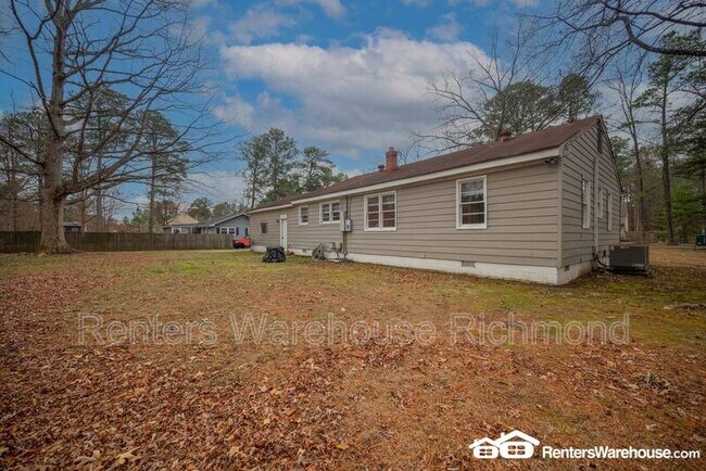 Foto del edificio - 8705 Sedgemoor Dr