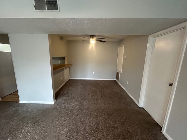 Foto del edificio - 3609 Juneau Rd