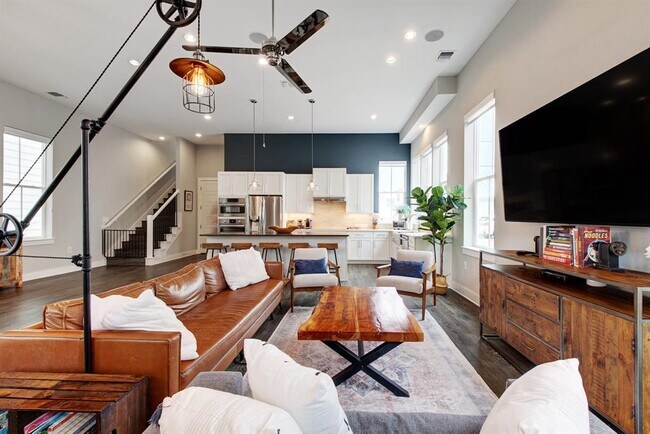 Foto del edificio - 4810 Springdale Rd