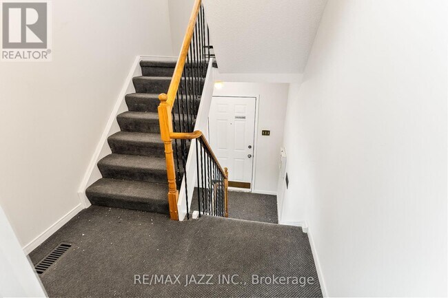 Photo du bâtiment - 1397 Ritson Rd S