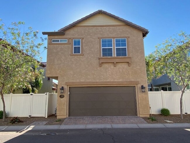 Building Photo - MULBERRY IN MESA TWO STORY HOME