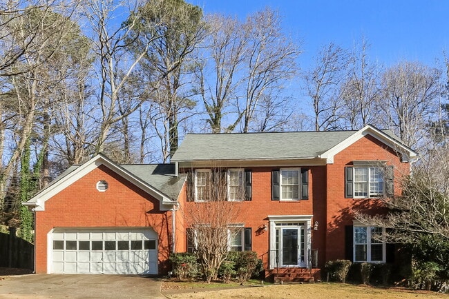 Building Photo - 245 St Martins Dr SE