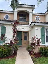 Building Photo - 4279 NE 10th Ct