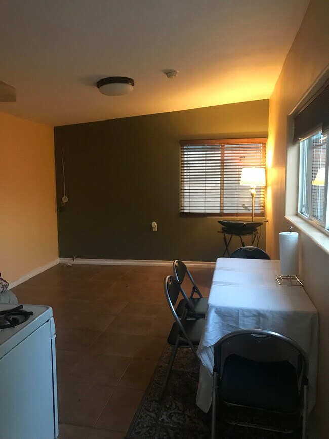 Foto del edificio - 16311 S Denver Ave