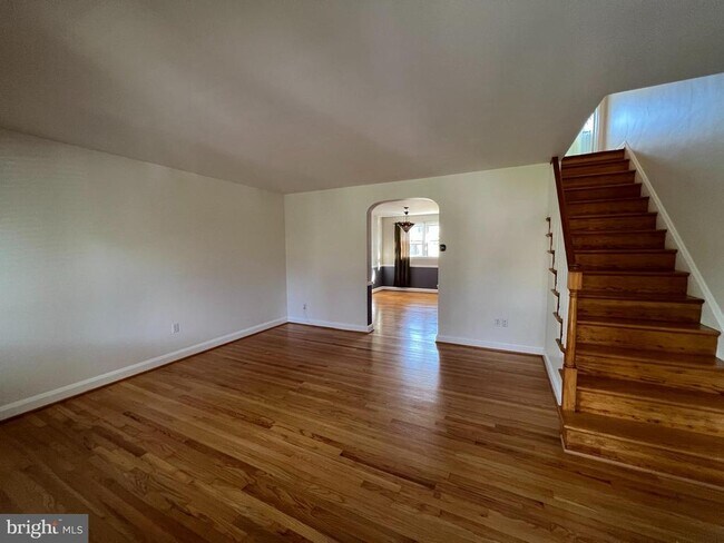 Building Photo - 4916 Gateway Terrace