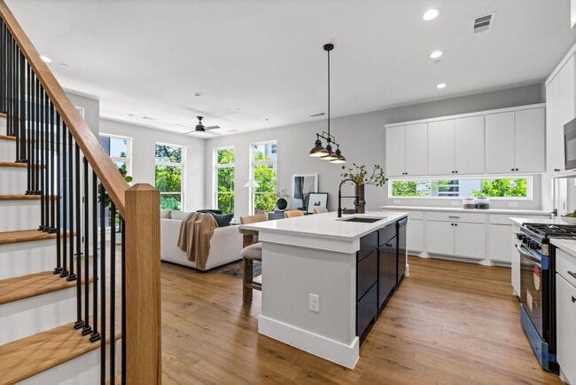 Foto del edificio - 4709 Virginia Ave