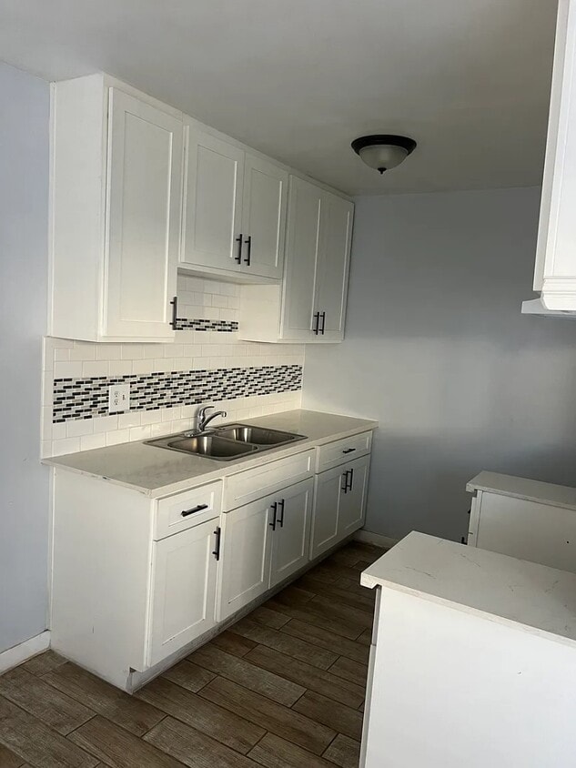 Foto principal - 9318 Victoria Ave