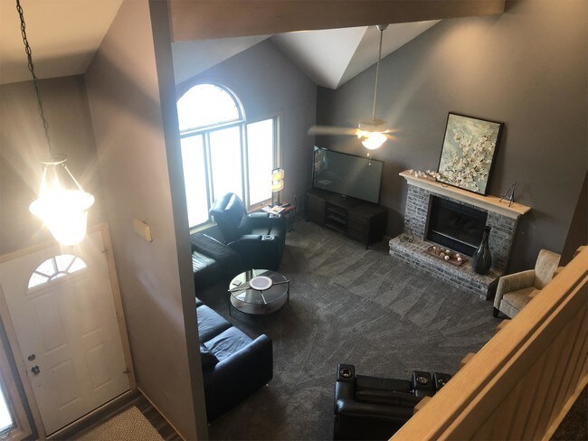 Building Photo - 5035 Honey Oak Run