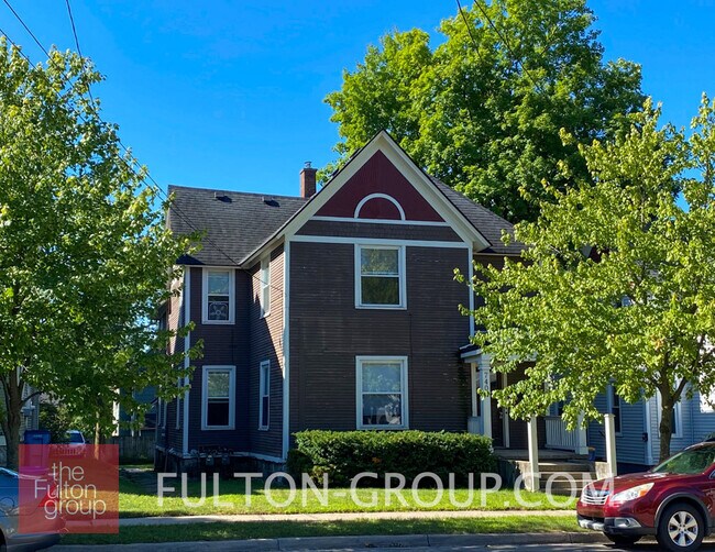 Building Photo - 740 Fulton St E
