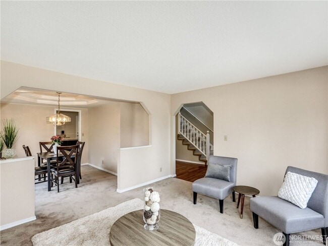 Building Photo - 3bd/2.5ba Woodinville House
