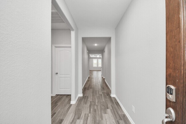 Foto del edificio - 31215 Whitfield Ct