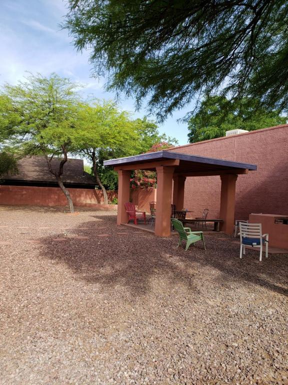 Building Photo - 29 W Kennedy St Unit 1108