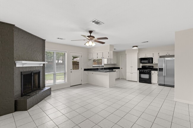 Building Photo - 10126 Metronome Dr