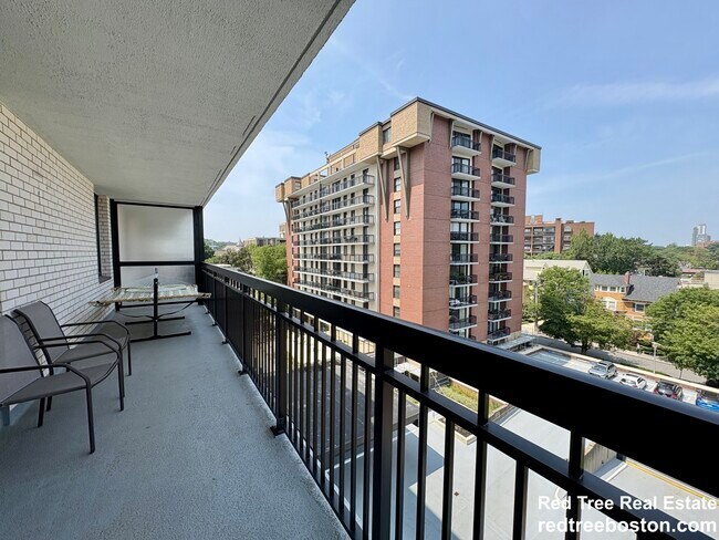 Foto del edificio - 60 Longwood Ave