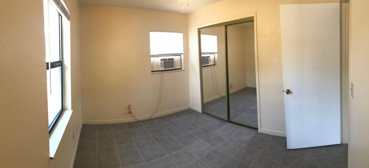 Foto del edificio - 2403 Everett St