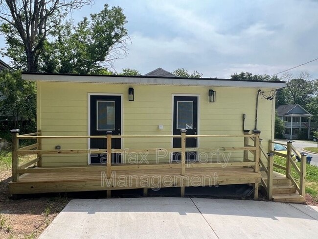 Photo - 1112 Kent St House