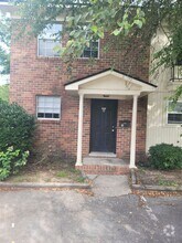 Building Photo - 1431 Aralia Dr