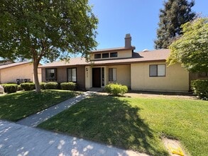 Building Photo - 4715 W Cypress Ave