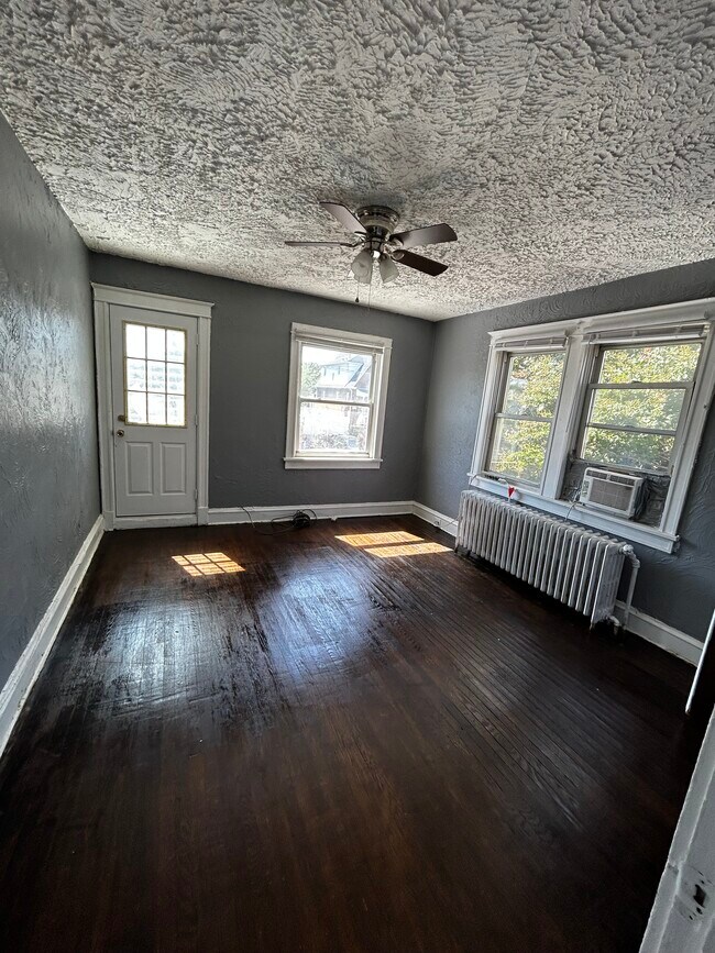 Foto del edificio - 1205 Lakeside Ave