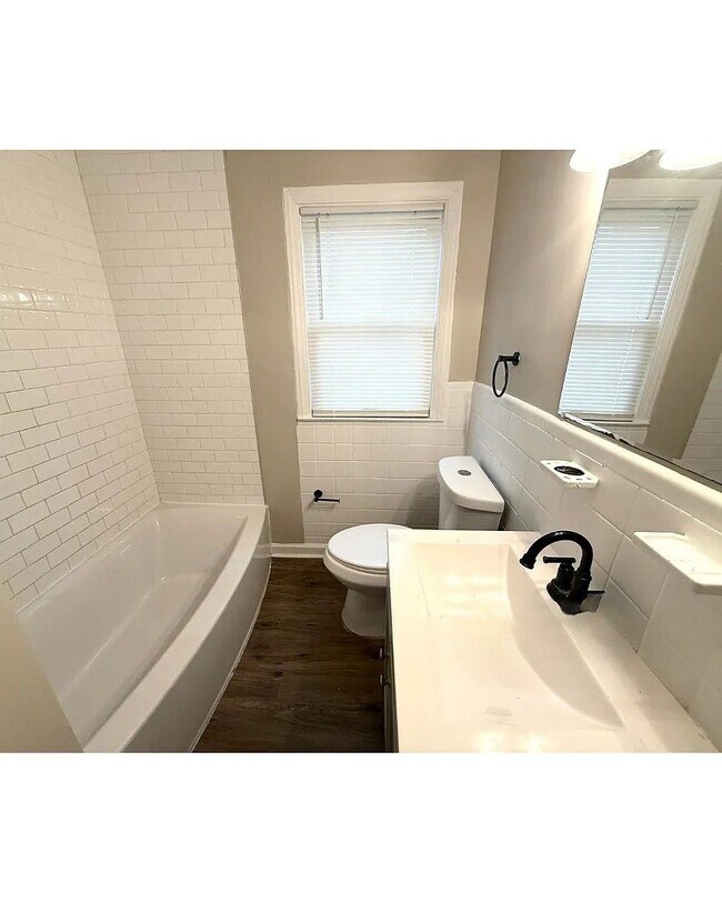 Foto del edificio - 4 Bedroom on Detroit's West Side!