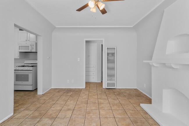 Foto del edificio - 432-446 Walnut Avenue