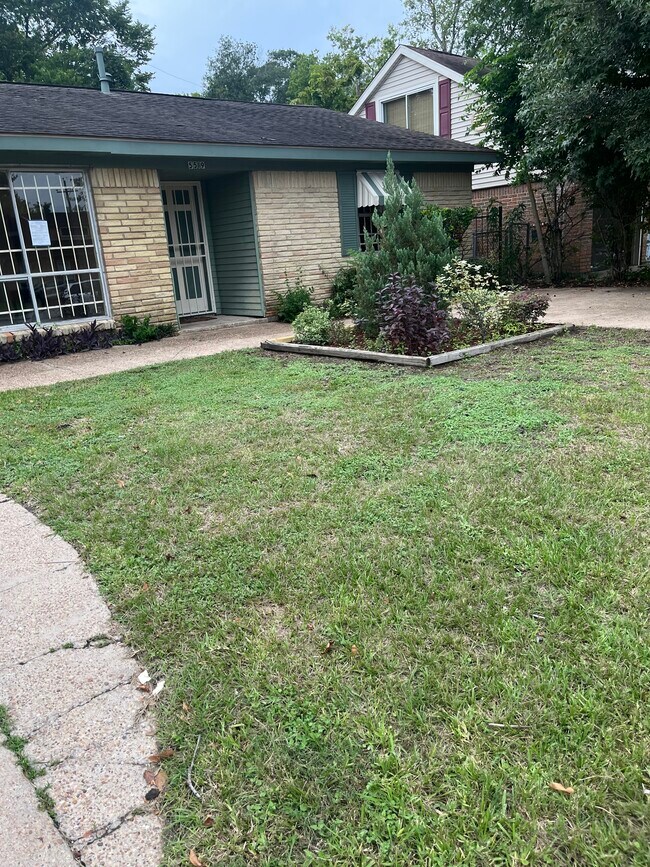 Photo - 5519 Cannonway Dr House