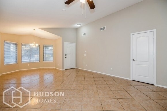 Foto del edificio - NOW AVAILABLE! 16778 W Fillmore St, Goodye...