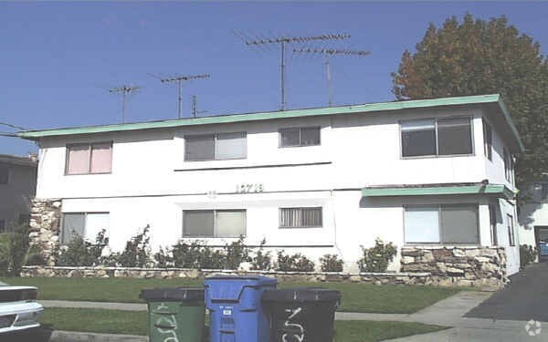 Building Photo - 13719 Sylvan St