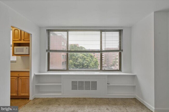 Foto del edificio - 1121 Arlington Blvd