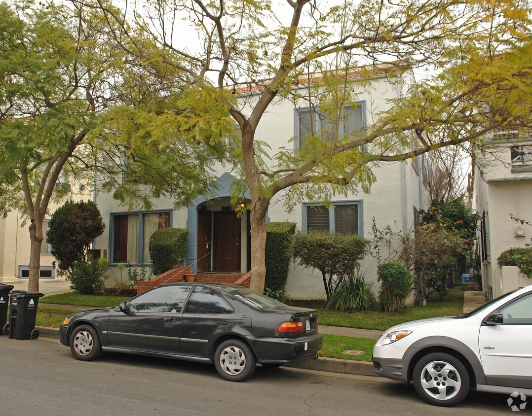 Building Photo - 530 N Spaulding Ave