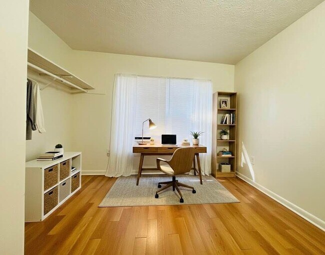 Foto del edificio - 905 E Thomas St